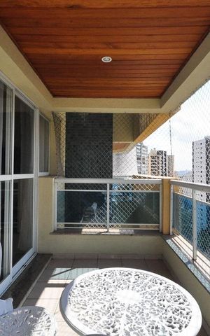 Apartamento para alugar com 120m², 3 quartos e 2 vagasVaranda