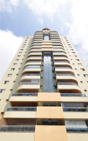 Apartamento para alugar com 120m², 3 quartos e 2 vagasFachada
