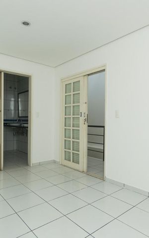 Casa à venda com 270m², 5 quartos e 2 vagas Casa à venda com 270m², 5 quartos e 2 vagasQuarto 2