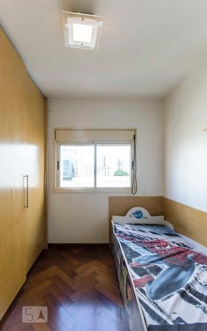 Apartamento à venda com 190m², 4 quartos e 4 vagasQuarto 2