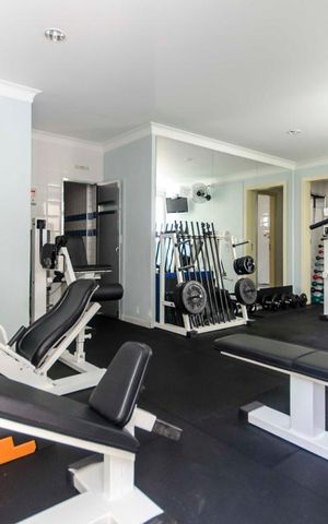 Apartamento à venda com 190m², 4 quartos e 4 vagasAcademia
