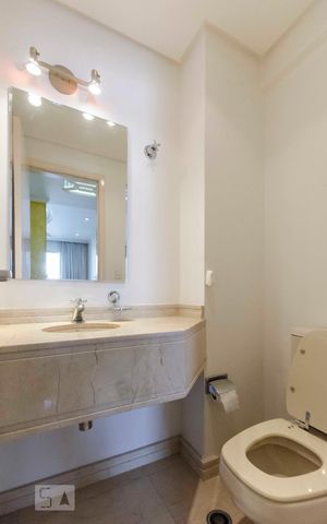 Apartamento à venda com 190m², 4 quartos e 4 vagasLavabo