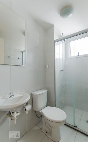Apartamento à venda com 44m², 2 quartos e sem vaga Apartamento à venda com 44m², 2 quartos e sem vagaBanheiro