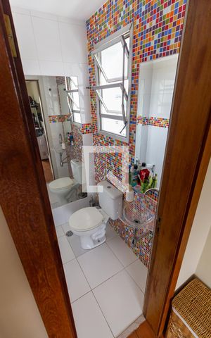 Apartamento à venda com 224m², 4 quartos e 2 vagasBanheiro da Suíte 1