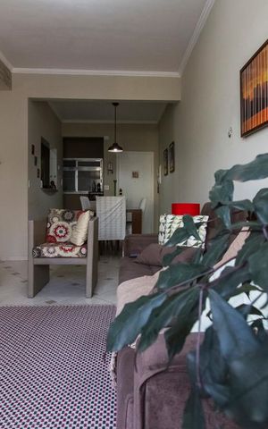 Apartamento à venda com 70m², 1 quarto e sem vagaSala vista da porta da varanda.