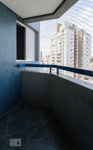 Apartamento à venda com 77m², 2 quartos e 2 vagas Apartamento à venda com 77m², 2 quartos e 2 vagasVaranda