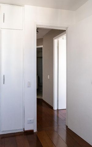 Apartamento à venda com 77m², 2 quartos e 2 vagas Apartamento à venda com 77m², 2 quartos e 2 vagasQuarto