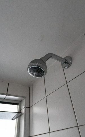 Apartamento à venda com 77m², 2 quartos e 2 vagas Apartamento à venda com 77m², 2 quartos e 2 vagasChuveiro