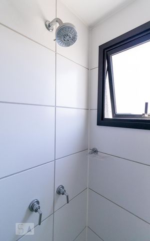 Studio para alugar com 32m², 1 quarto e 1 vaga Studio para alugar com 32m², 1 quarto e 1 vagaBanheiro