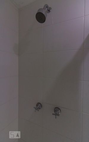 Apartamento à venda com 36m², 1 quarto e sem vagaChuveiro banheiro social 