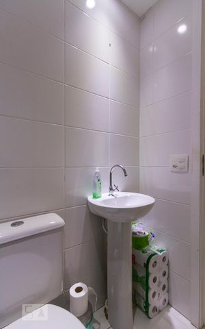 Apartamento à venda com 36m², 1 quarto e sem vagaBanheiro social 