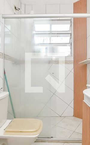 Apartamento à venda com 80m², 2 quartos e sem vaga Apartamento à venda com 80m², 2 quartos e sem vagaBanheiro