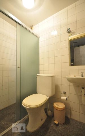 Apartamento para alugar com 450m², 6 quartos e 5 vagasBanheiro de serviço