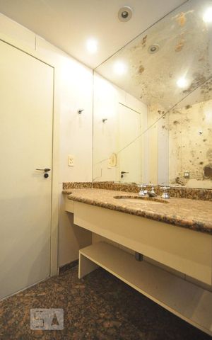 Apartamento para alugar com 450m², 6 quartos e 5 vagasBanheiro suíte 1