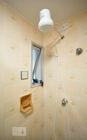 Apartamento para alugar com 73m², 3 quartos e 2 vagasDetalhe do banheiro
