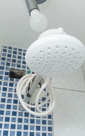 Apartamento para alugar com 82m², 3 quartos e sem vagaDetalhe do banheiro de serviço