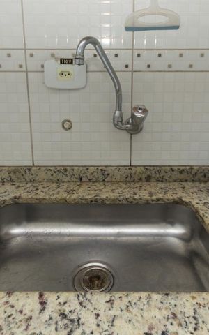 Apartamento para alugar com 82m², 3 quartos e sem vagaDetalhe da cozinha