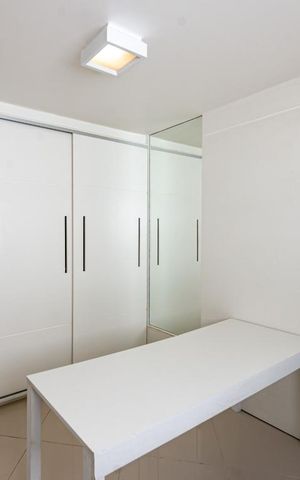 Apartamento à venda com 317m², 4 quartos e 3 vagas Apartamento à venda com 317m², 4 quartos e 3 vagasQuarto 1
