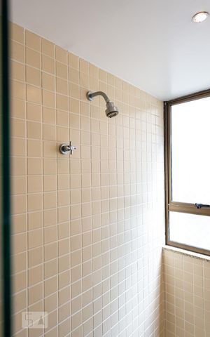 Apartamento à venda com 317m², 4 quartos e 3 vagas Apartamento à venda com 317m², 4 quartos e 3 vagasBanheiro da Suíte 2