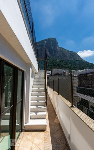 Apartamento à venda com 317m², 4 quartos e 3 vagas Apartamento à venda com 317m², 4 quartos e 3 vagasCobertura - Área Externa