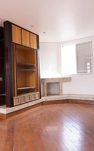 Apartamento à venda com 280m², 4 quartos e 3 vagasSala TV