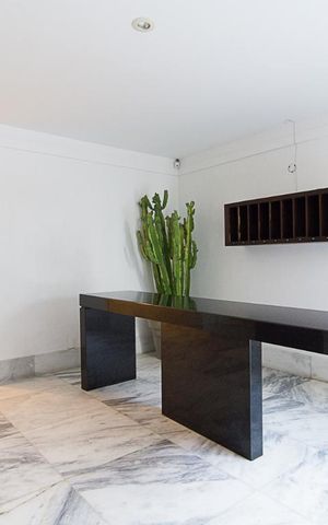 Apartamento à venda com 280m², 4 quartos e 3 vagasEntrada