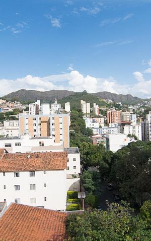 Apartamento à venda com 280m², 4 quartos e 3 vagasVista