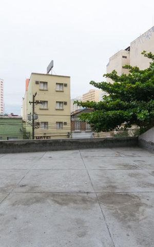 Apartamento à venda com 75m², 2 quartos e sem vaga Apartamento à venda com 75m², 2 quartos e sem vagaVista da janela do quarto 1