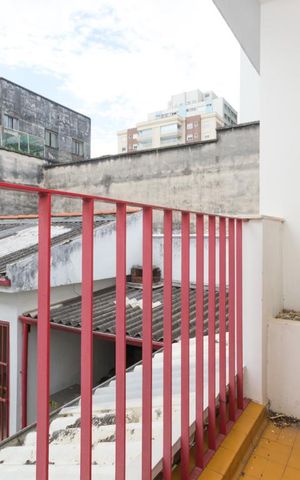 Casa à venda com 361m², 7 quartos e sem vaga Casa à venda com 361m², 7 quartos e sem vagaVaranda da suíte 1