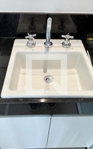 Studio para alugar com 29m², 1 quarto e 1 vaga Studio para alugar com 29m², 1 quarto e 1 vagaBanheiro