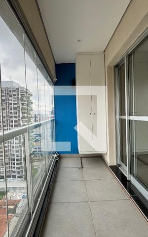 Studio para alugar com 29m², 1 quarto e 1 vaga Studio para alugar com 29m², 1 quarto e 1 vagaVaranda