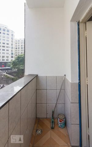 Studio para alugar com 33m², 1 quarto e sem vaga Studio para alugar com 33m², 1 quarto e sem vagaVaranda
