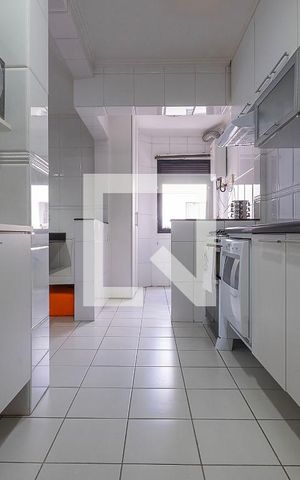 Apartamento para alugar com 204m², 3 quartos e 2 vagas Apartamento para alugar com 204m², 3 quartos e 2 vagasCozinha