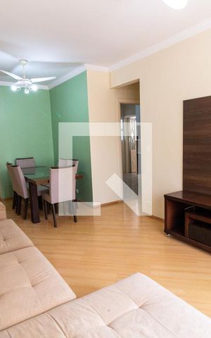 Apartamento à venda com 106m², 3 quartos e 1 vaga Apartamento à venda com 106m², 3 quartos e 1 vagaSala