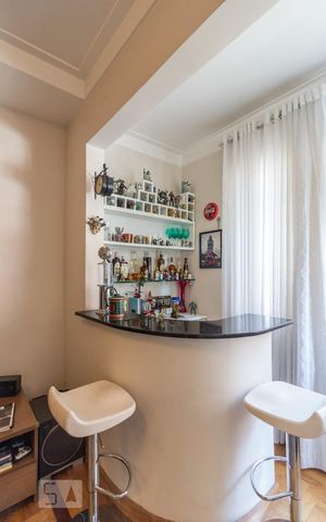 Apartamento à venda com 145m², 3 quartos e 1 vaga Apartamento à venda com 145m², 3 quartos e 1 vagaSala