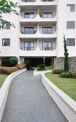 Apartamento à venda com 83m², 3 quartos e 2 vagasEntrada