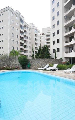 Apartamento à venda com 83m², 3 quartos e 2 vagasPiscina