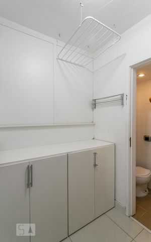 Apartamento para alugar com 80m², 2 quartos e 1 vagaQuarto de serviço