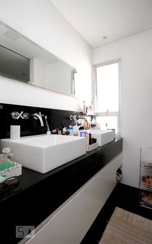 Apartamento à venda com 240m², 3 quartos e 3 vagasBanheiro da Suíte 2