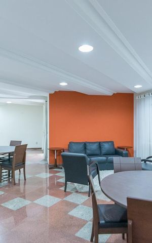 Apartamento à venda com 450m², 5 quartos e 4 vagas Apartamento à venda com 450m², 5 quartos e 4 vagasSalão de Festas