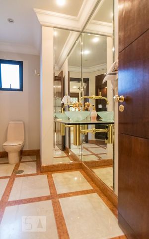Apartamento à venda com 450m², 5 quartos e 4 vagas Apartamento à venda com 450m², 5 quartos e 4 vagasLavabo