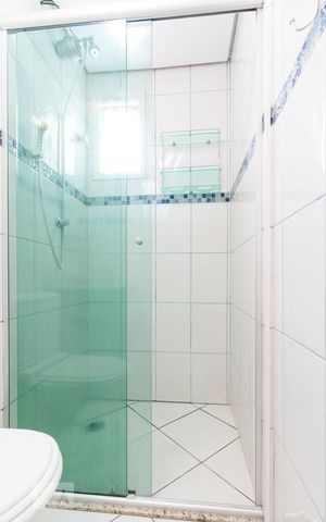 Apartamento à venda com 48m², 2 quartos e 1 vagaBox Banheiro social 