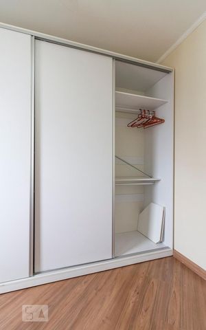 Apartamento à venda com 48m², 2 quartos e 1 vagaArmário Quarto 2 