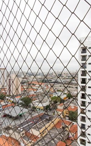 Apartamento à venda com 48m², 2 quartos e 1 vagaVisão da varanda 