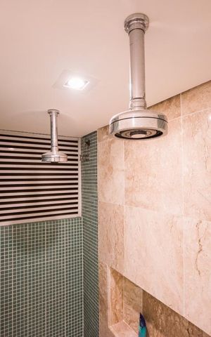 Apartamento para alugar com 82m², 2 quartos e 1 vagaDetalhe do Banheiro