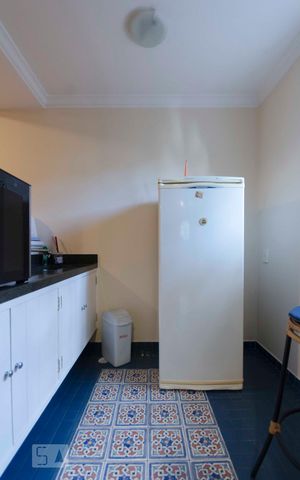 Casa à venda com 577m², 5 quartos e 7 vagasSala piso inferior