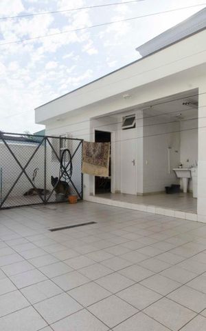 Casa à venda com 577m², 5 quartos e 7 vagasQuintal / lavanderia