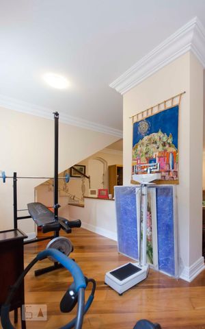 Casa à venda com 577m², 5 quartos e 7 vagasSala piso inferior