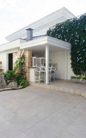 Casa à venda com 577m², 5 quartos e 7 vagasChurrasqueira