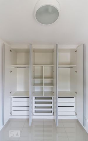 Apartamento à venda com 47m², 1 quarto e 1 vagaQuarto